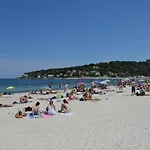 Climatise A Les Pins Dans Avec Piscine * ז'ואן-לה-פינס