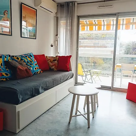 Climatisé à Les Pins Dans Résidence Avec Piscine Appartement Juan-les-Pins